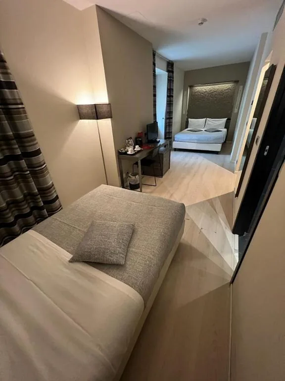 Camera Tripla — Hotel Diplomatic
