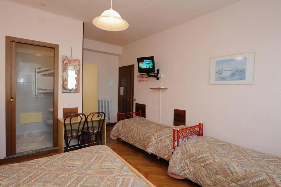 Camera Tripla — Hotel Elena