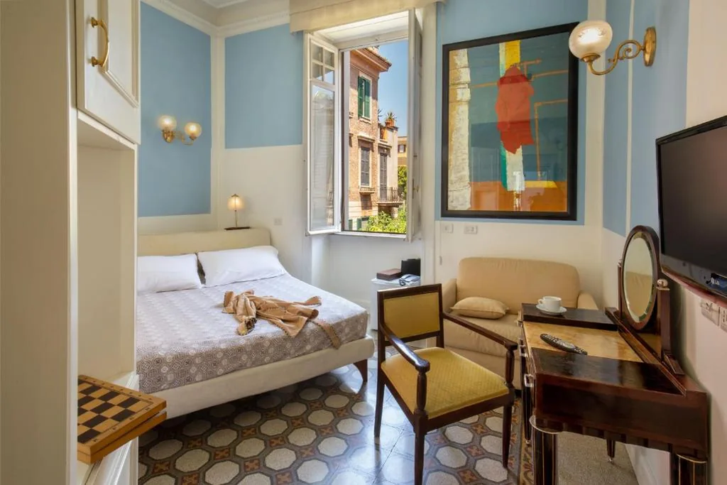 Triple Room — Hotel Emona Aquaeductus