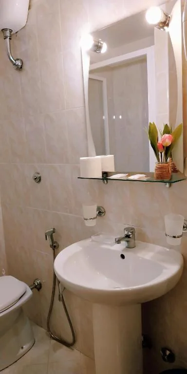 Triple Room — Hotel Everest