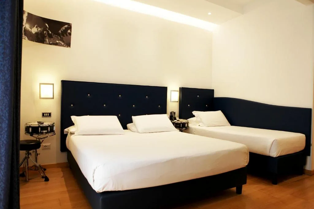 Triple Room — Hotel Franklin Feel The Sound