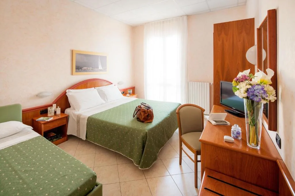 Triple Room — Hotel Gabriella