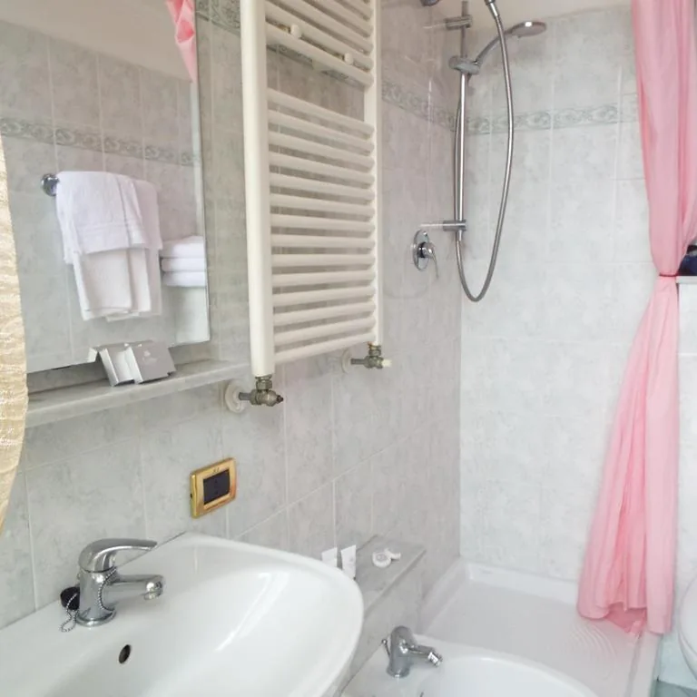 Camera Tripla — Hotel Ideale