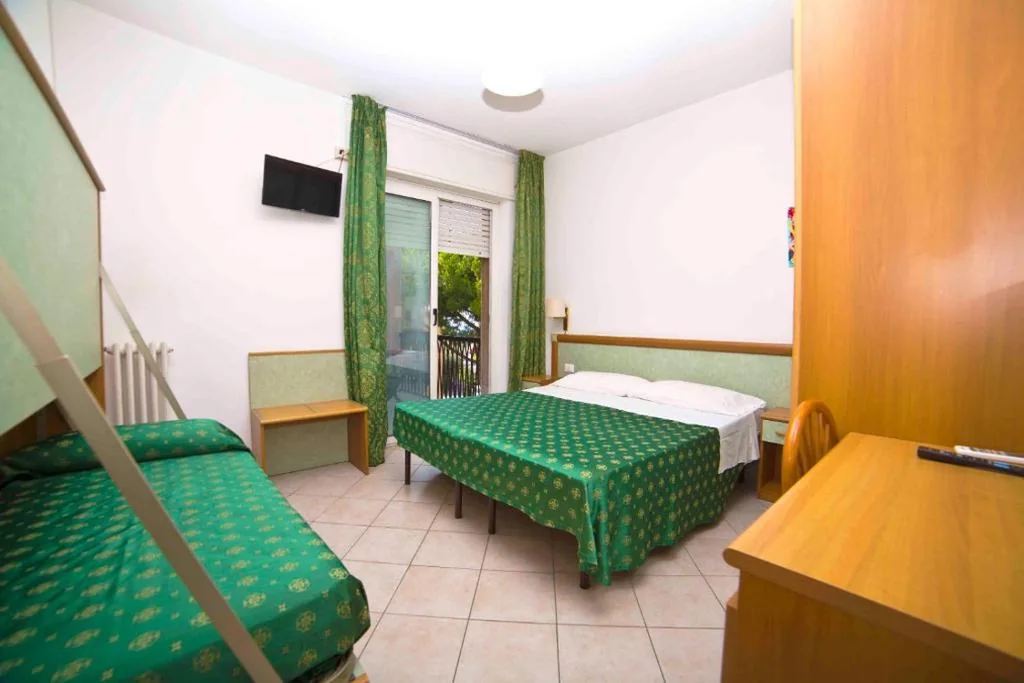 Triple Room — Hotel Kristall