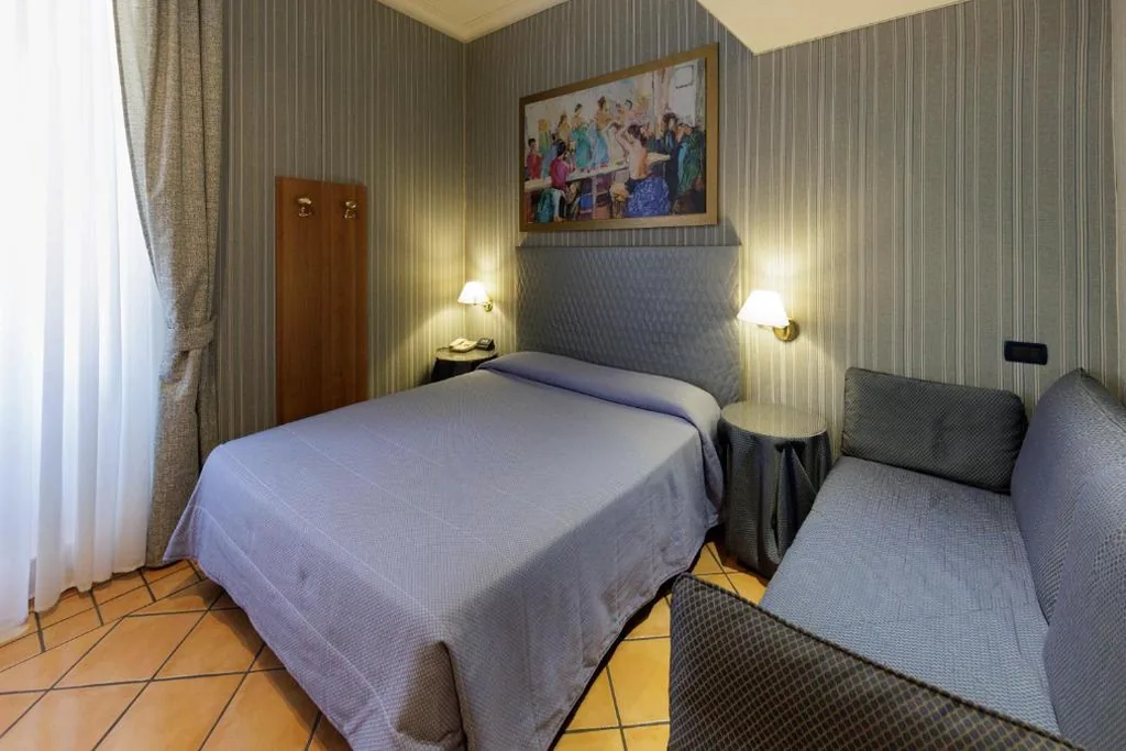 Camera Tripla — Hotel Lirico