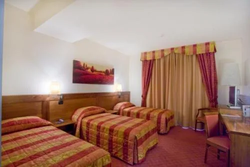 Camera Tripla — Hotel Master