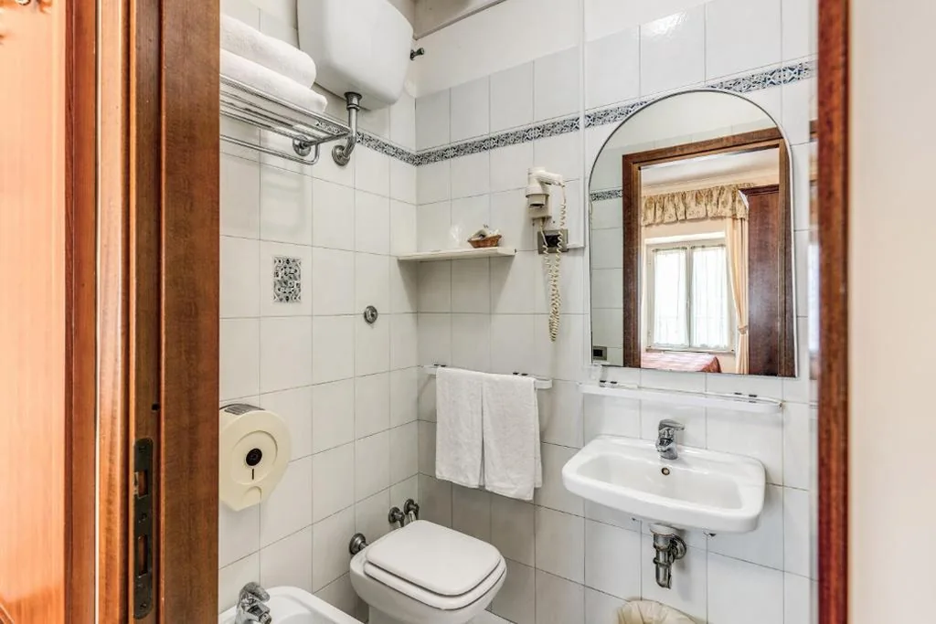 Triple Room — Hotel Milo