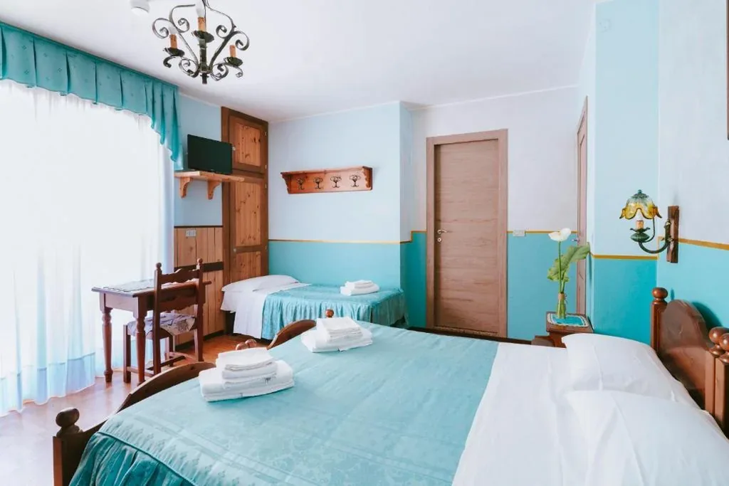 Triple Room — Hotel Napoleon