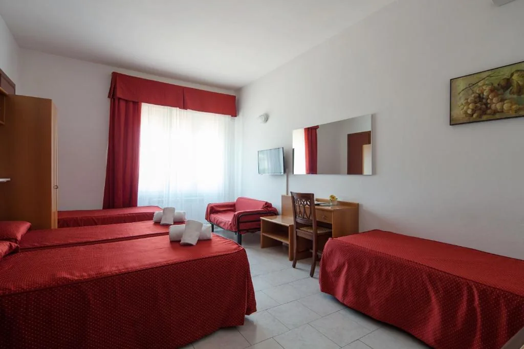 Camera Tripla — Hotel Nella