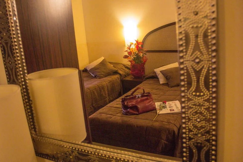 Camera Tripla — Hotel Novecento