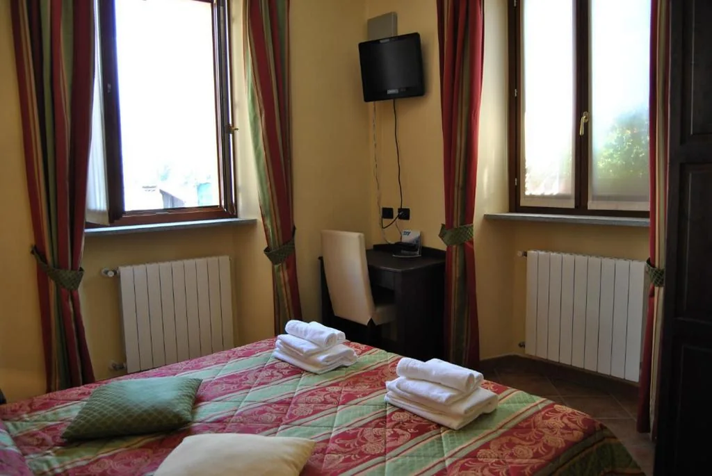 Triple Room — Hotel Oberje Dla Viere Oulx – Check-in Automatico 24h