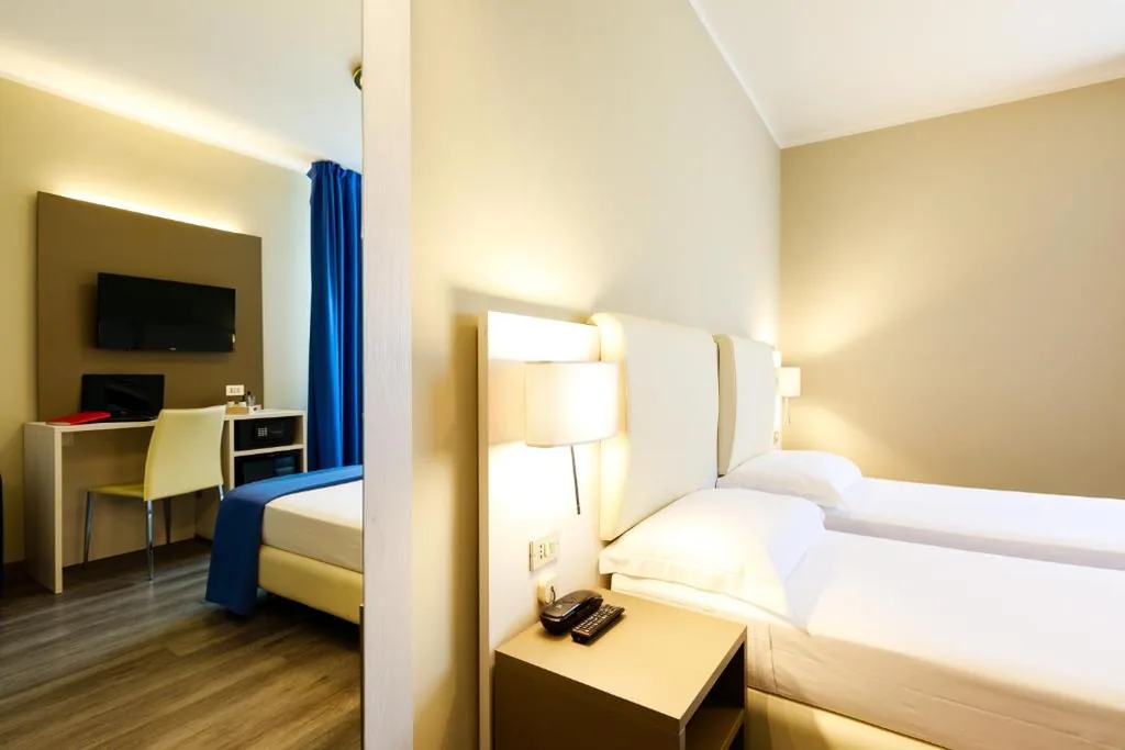 Camera Tripla — Hotel Oleggio Malpensa