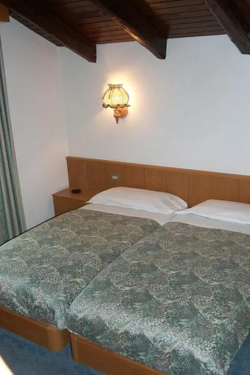 Camera Tripla — Hotel Ottoz Meublé
