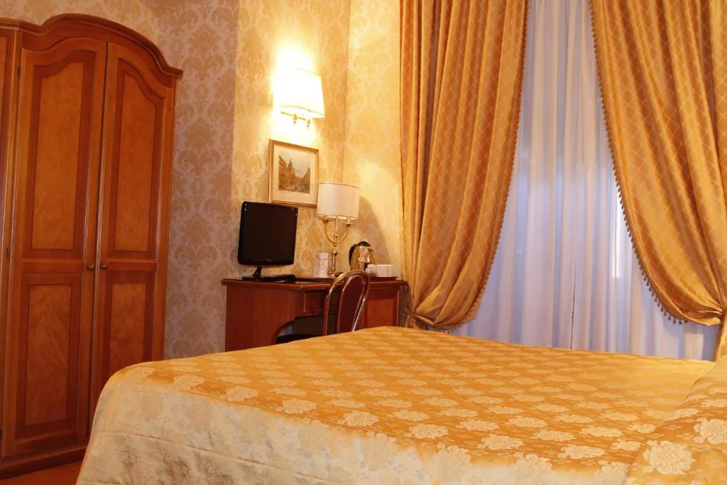Camera Tripla — Hotel Pace Elvezia