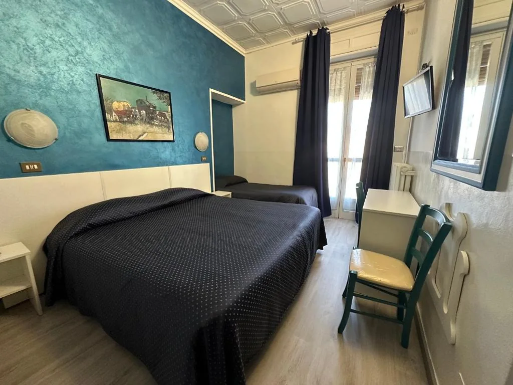 Camera Tripla — Hotel Rey