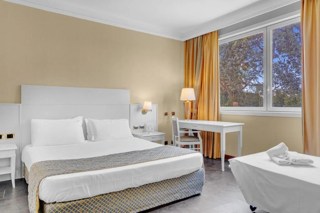 Triple Room — Hotel Roma Aurelia Antica