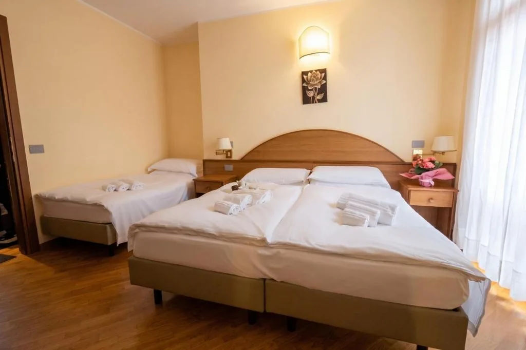 Camera Tripla — Hotel Saini with Air conditioning