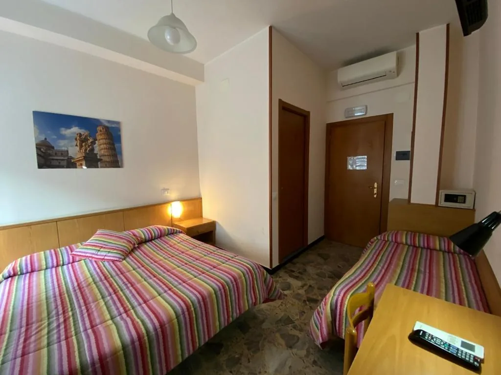 Triple Room — Hotel San Marco