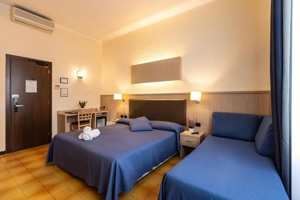 Triple Room — Hotel Stella