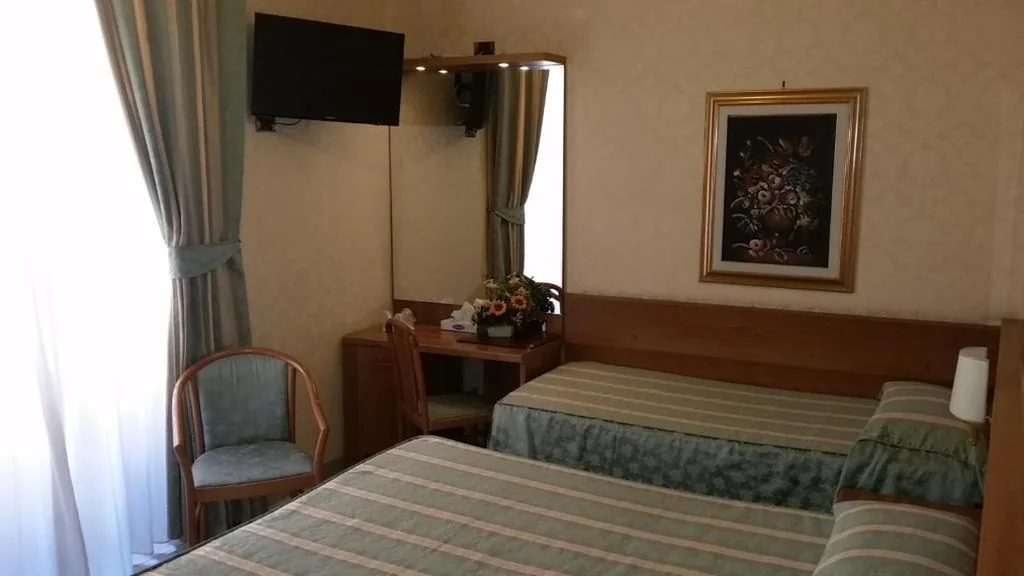 Camera Tripla — Hotel Teti