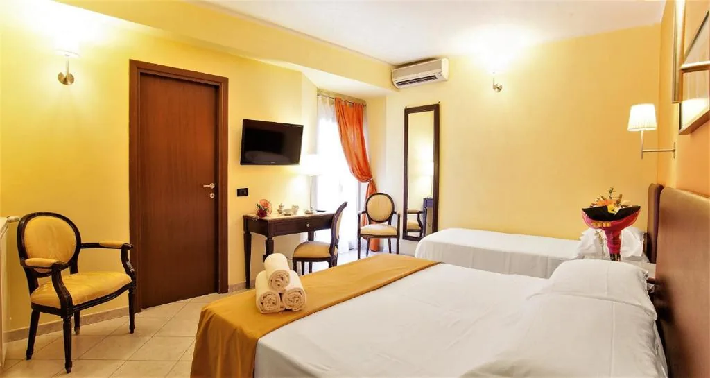 Camera Tripla — Hotel Tuscolana