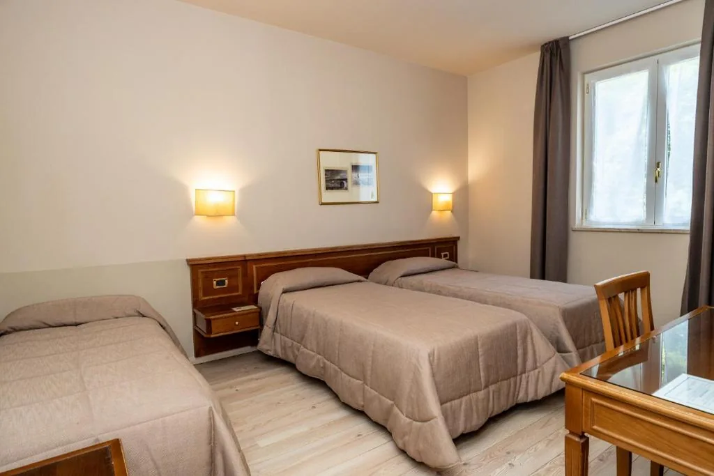 Camera Tripla — Hotel Valentino