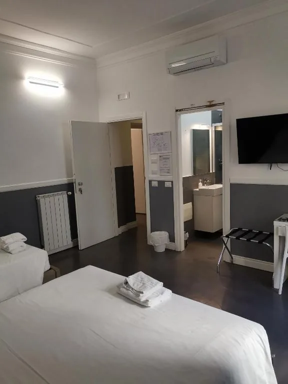 Camera Tripla — I LOVE ROMA Guest House