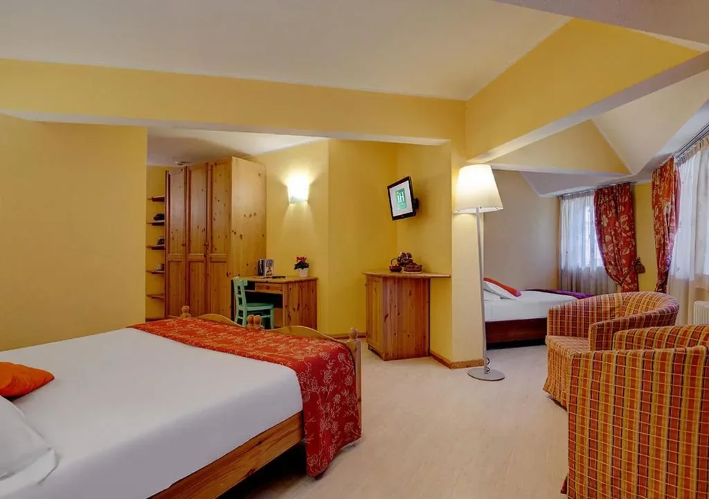 Triple Room — iH Hotels Courmayeur Mont Blanc