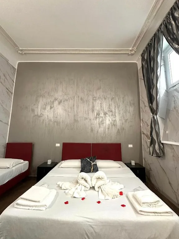 Triple Room — Il Tempio Della Capitale