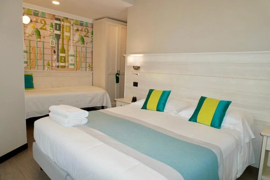 Camera Tripla — La Camogliese Hotel B&B