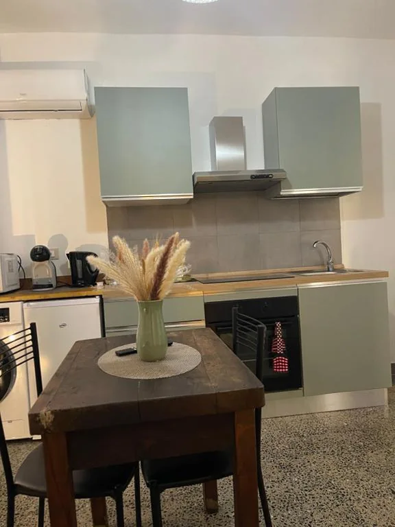 Triple Room — la casa di mira