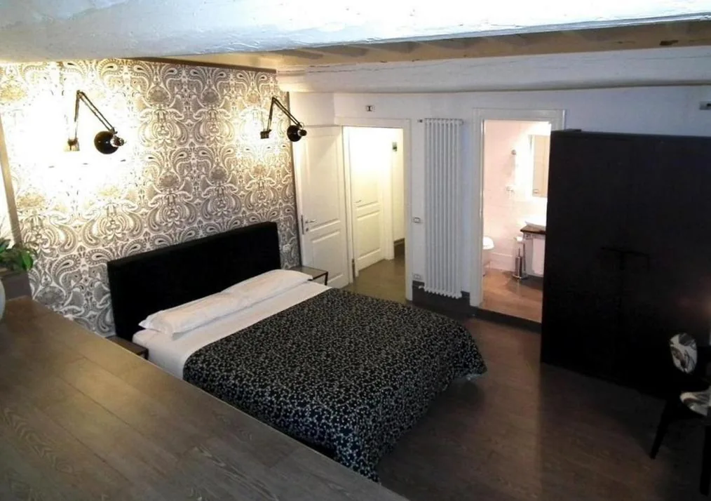 Camera Tripla — Locanda degli Antiquari