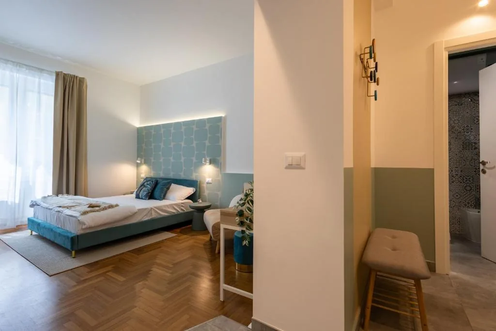 Luxury Triple Room — Cornelia Vatican Suites