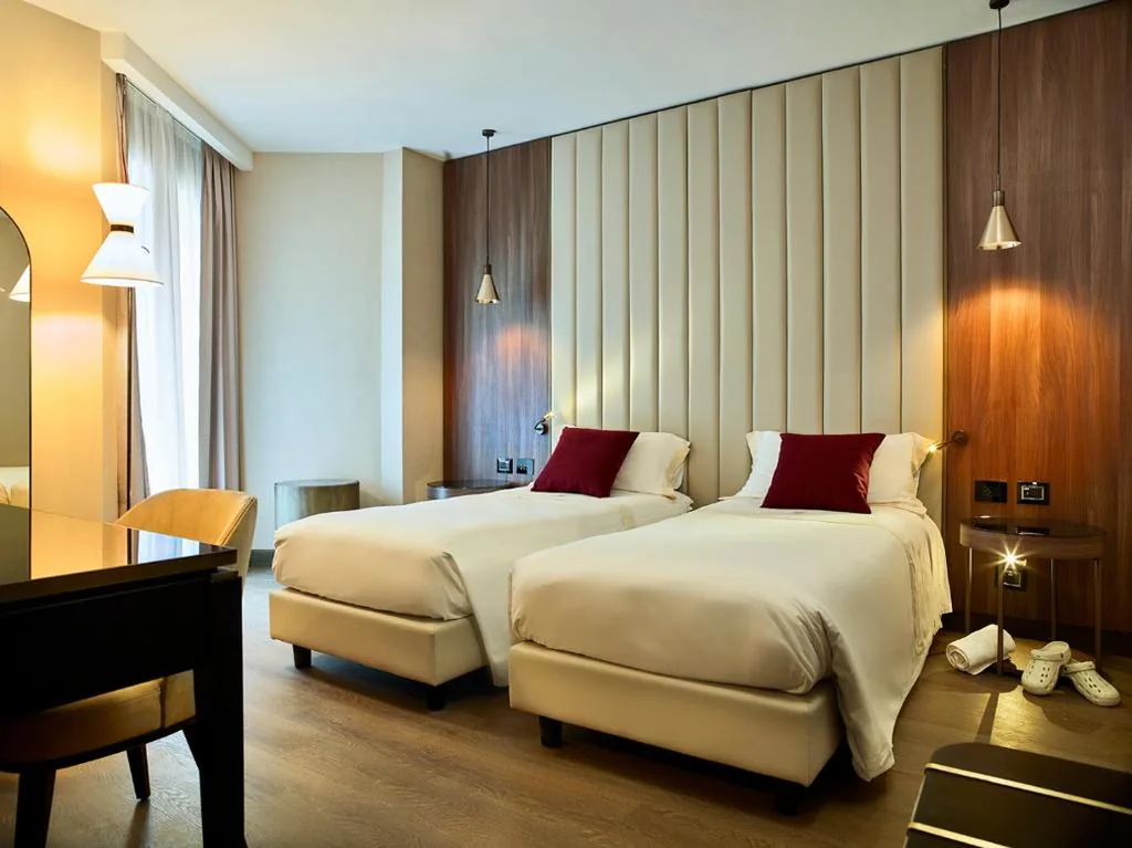 Camera Tripla Luxury — Hotel Niccolo’ V – Terme dei Papi