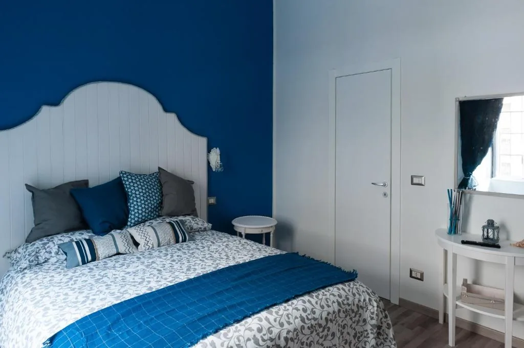 Camera Tripla Luxury — ISABEL Guest House