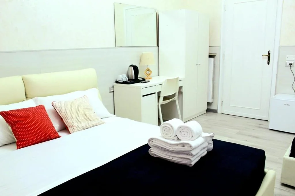 Triple Luxury Room — Oscar suite home