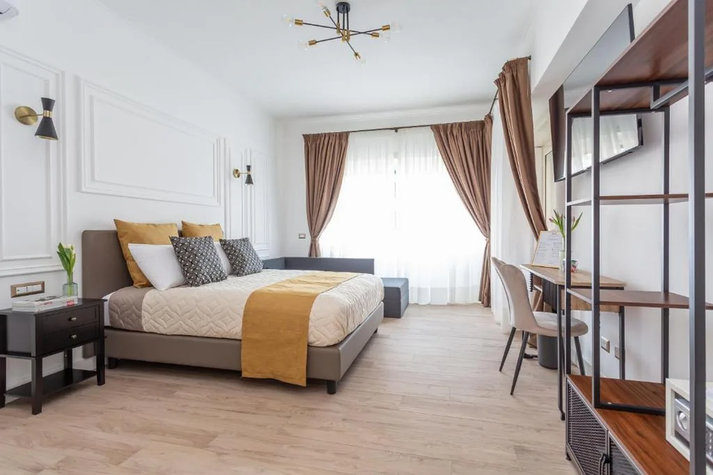 Camera Tripla Luxury — Rhome Vatican Rooms