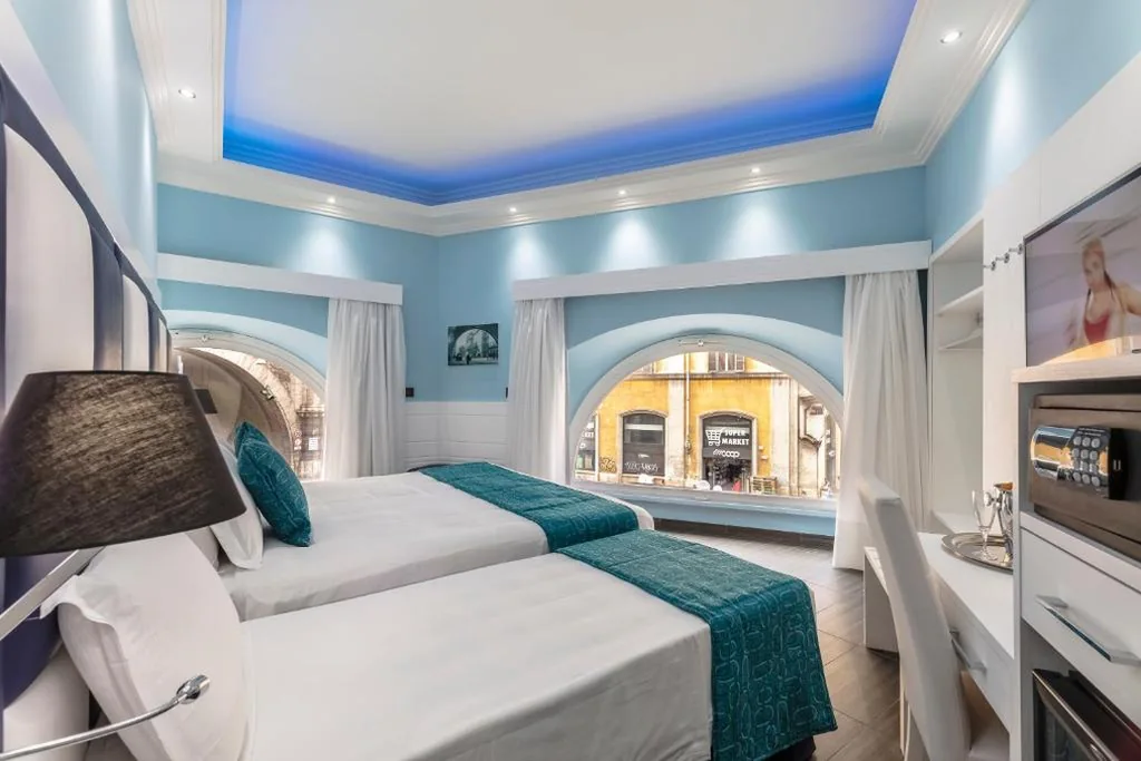 Camera Tripla Luxury — THE ONE Boutique Hotel & Private SPA Roma