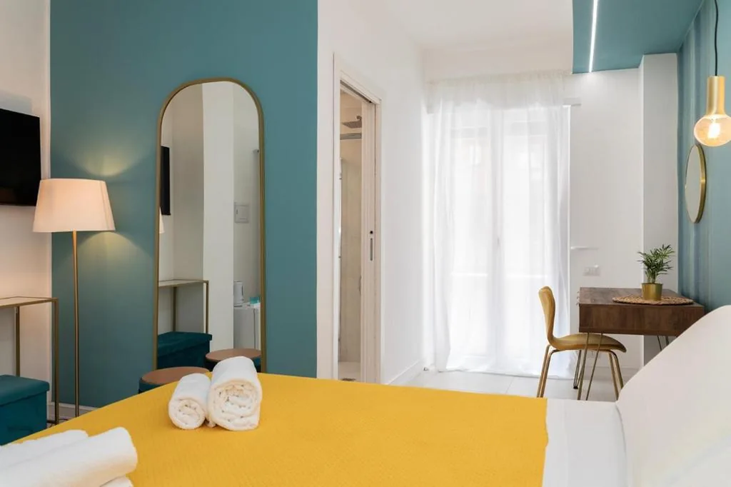 Triple Luxury Room — Vatican Lovely Nights-Luxury Rooms