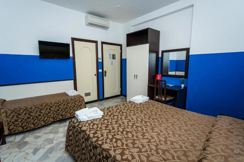 Camera Tripla — Mini Hotel