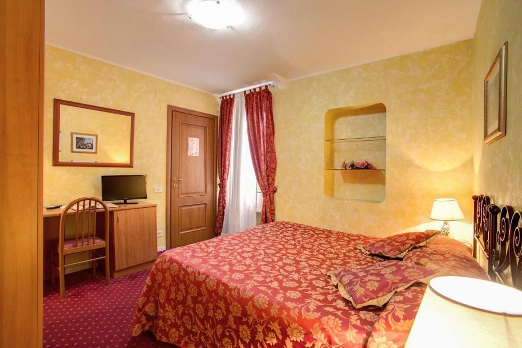 Camera Tripla — Monti Guest House – Affittacamere