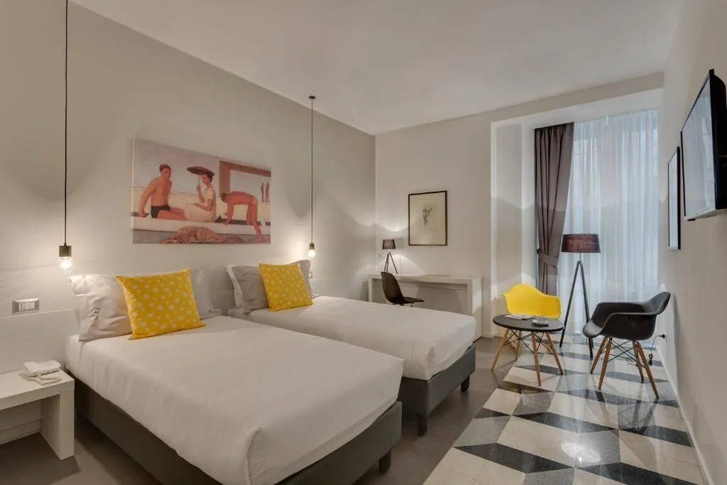 Triple Room — Navona Theatre Hotel