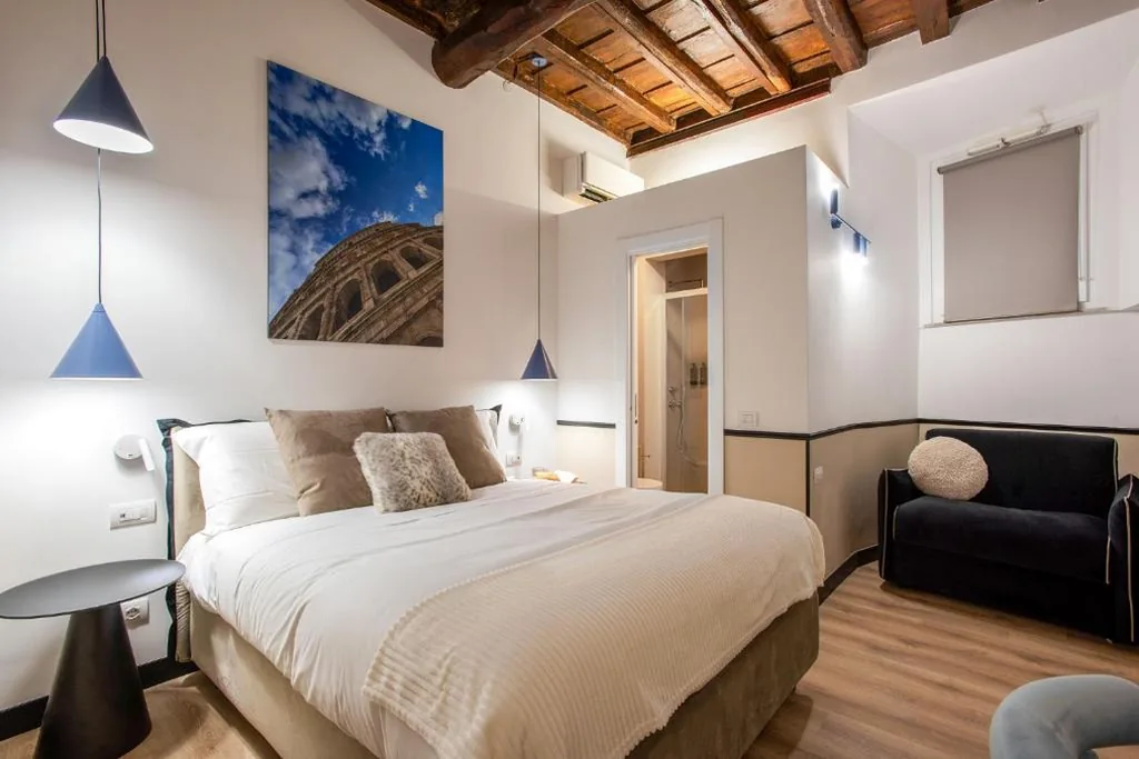Triple Room — Pantheon Suites Rome 1