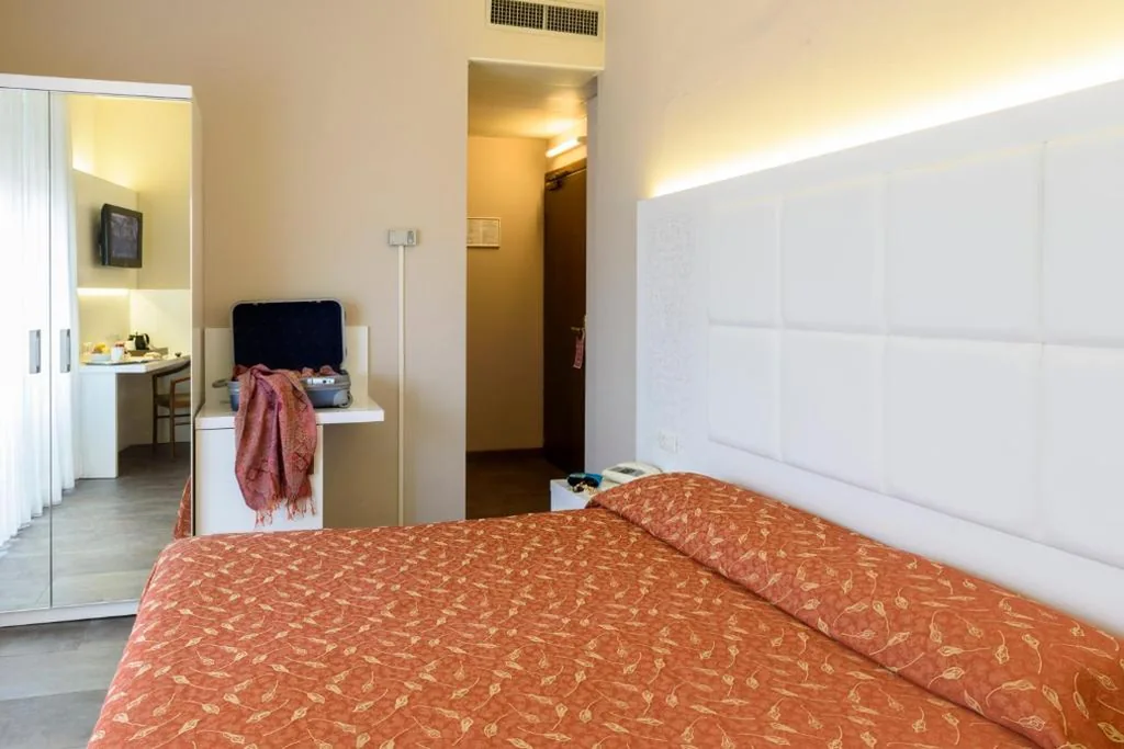 Triple Room — Primavera