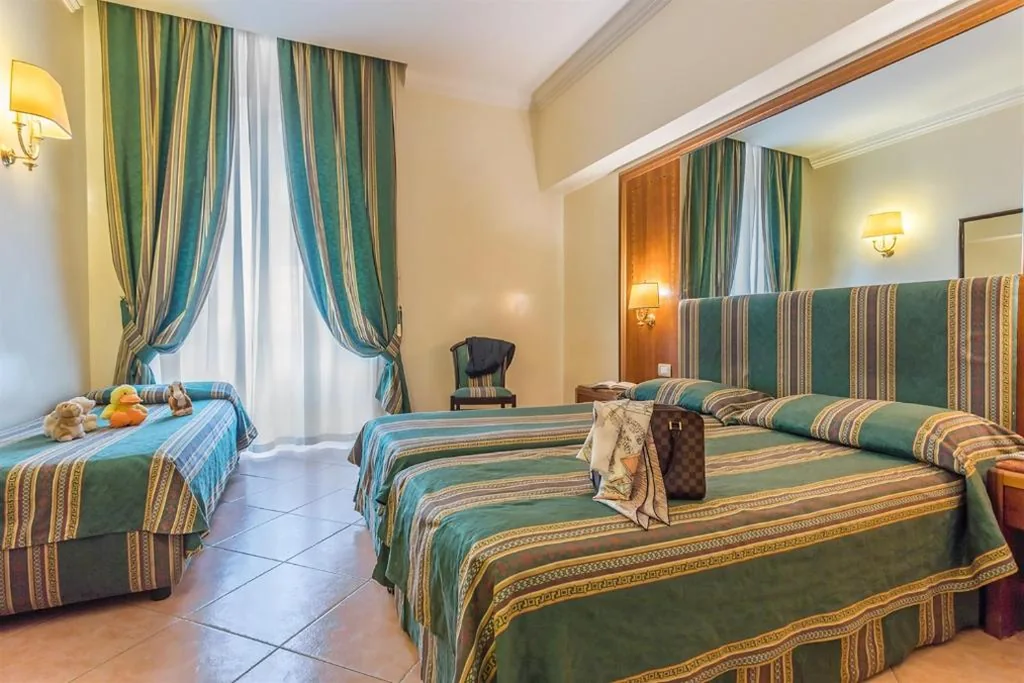 Triple Room — Raeli Hotel Archimede