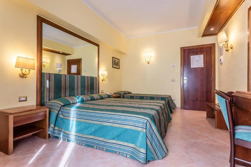 Camera Tripla — Raeli Hotel Lazio