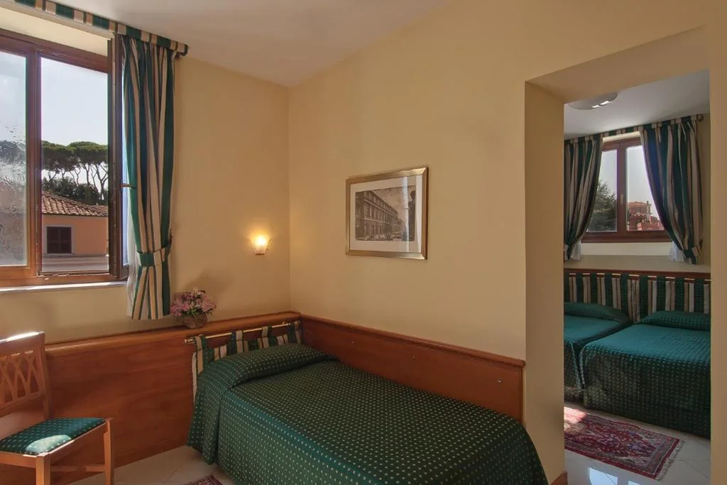 Triple Room — Residenza Paolo VI