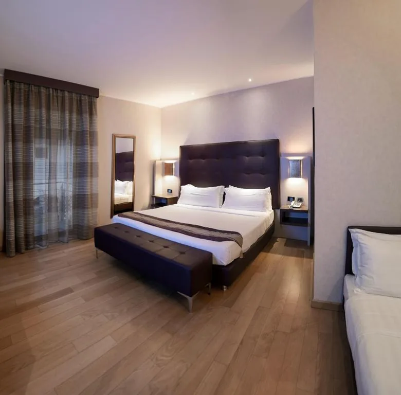 Camera Tripla — Rome Airport Hotel Fiumicino