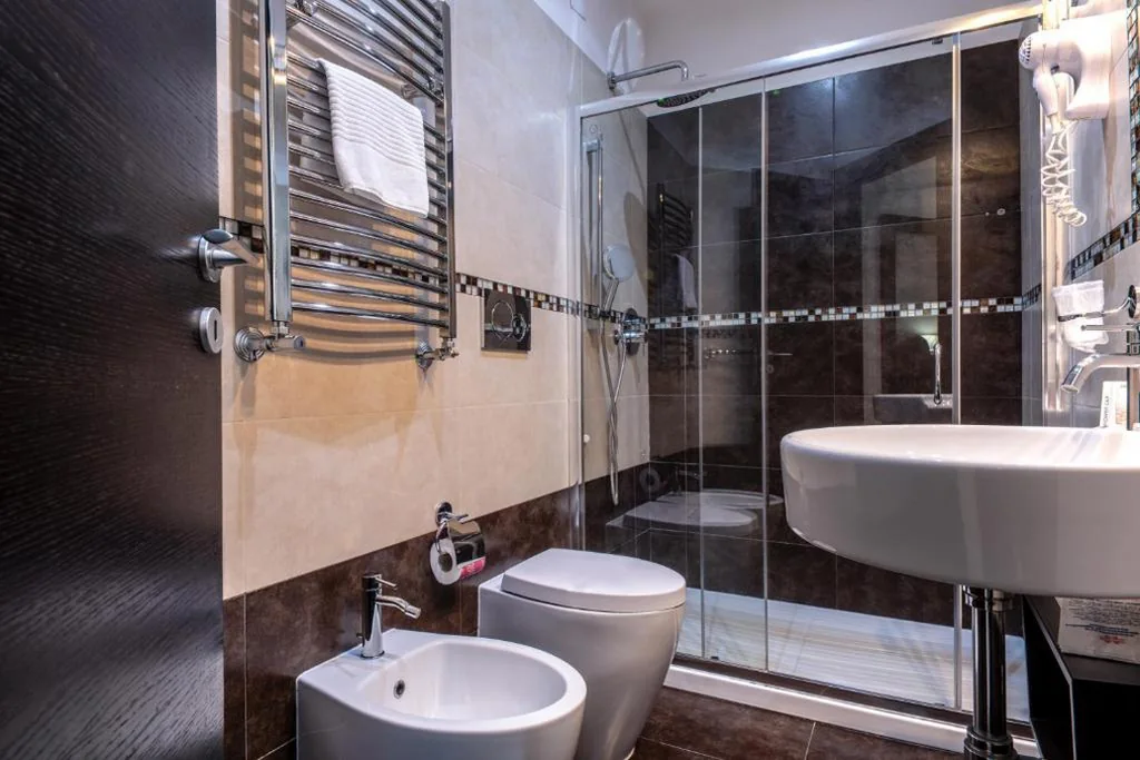 Triple Room — Rome Kings Suite