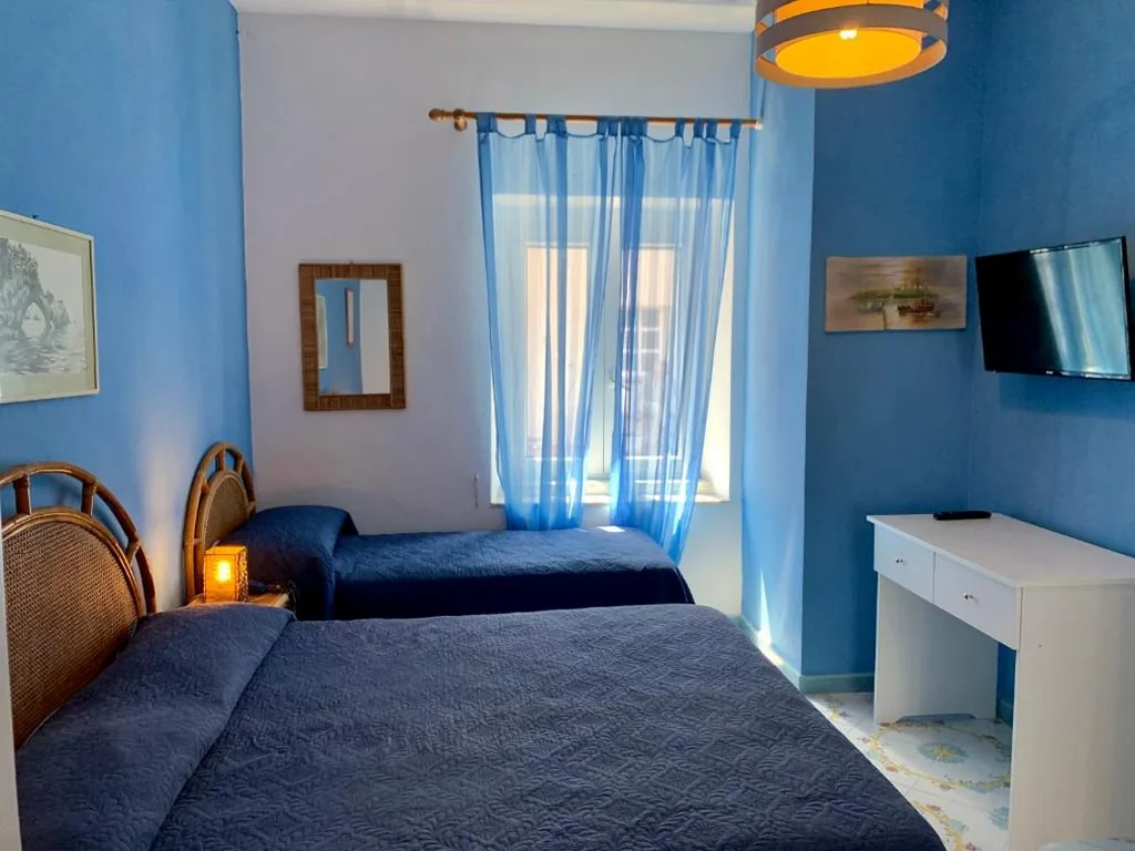 Triple Room without Sea View — Hotel Ortensia